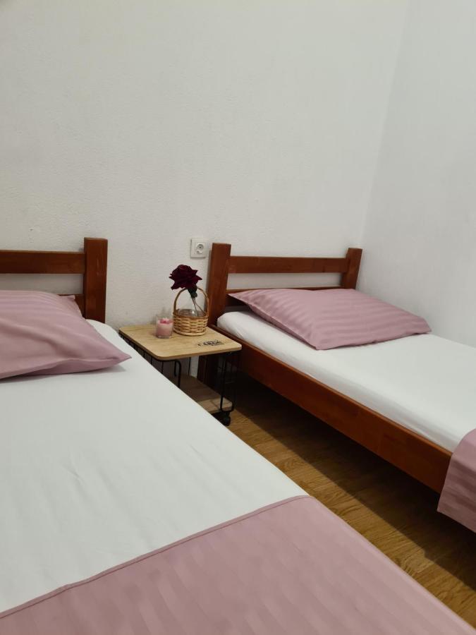 Roza 2 Apartment